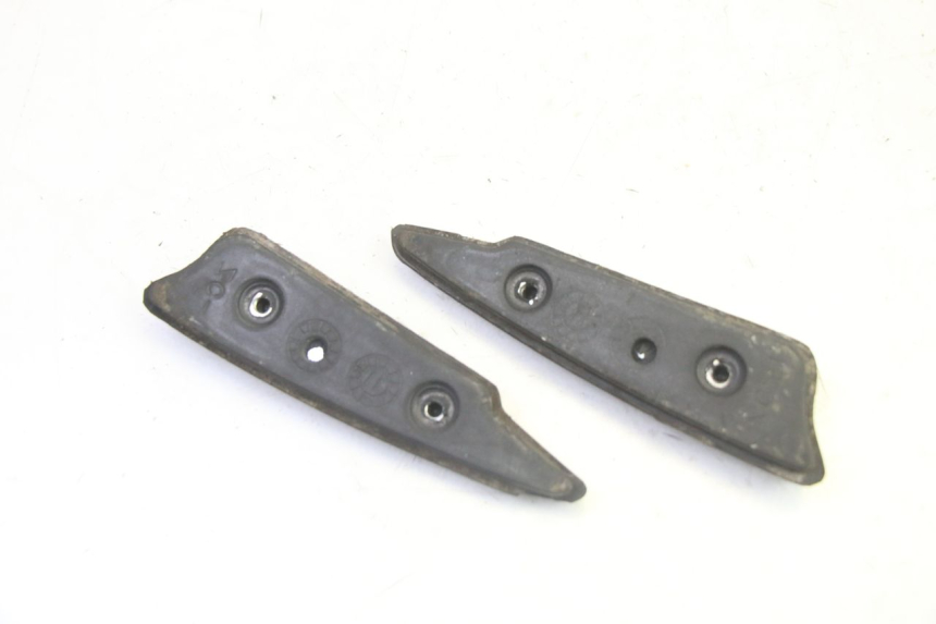 photo de PAR DE APOYAPIÉS TRASEROS PEUGEOT CITYSTAR 50 (2013 - 2017) - Otra perspectiva