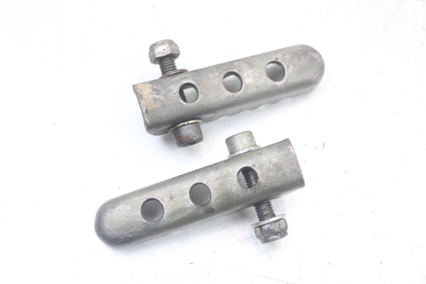 photo de PAR REPOSAPIES TRASERA DERBI SENDA SM DRD X-TREME 50 (2011 - 2017) - Vista general del producto