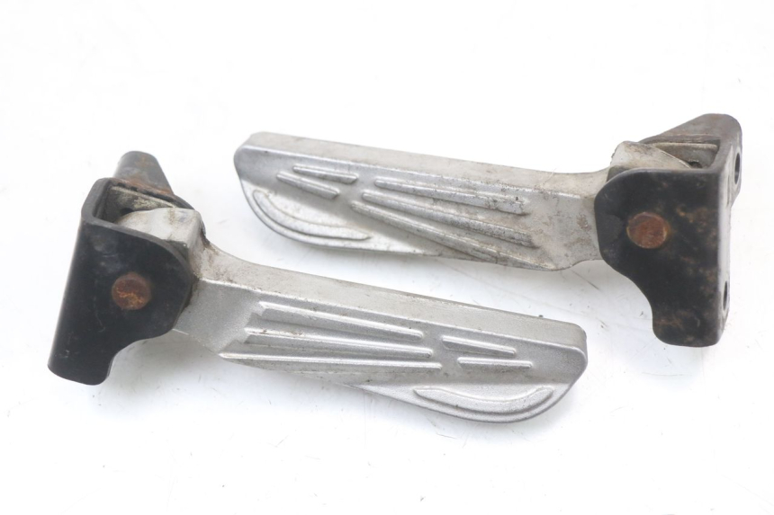 photo de PAR REPOSAPIES TRASERA SYM FIDDLE 3 III 50 (2014 - 2020) - Vista principal