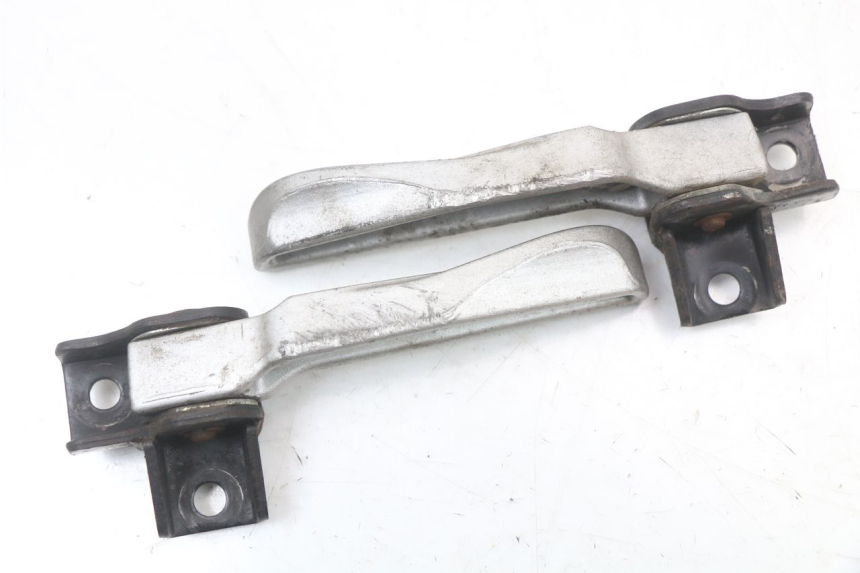 photo de PAR REPOSAPIES TRASERA SYM FIDDLE 3 III 50 (2014 - 2020) - Zoom estado de uso