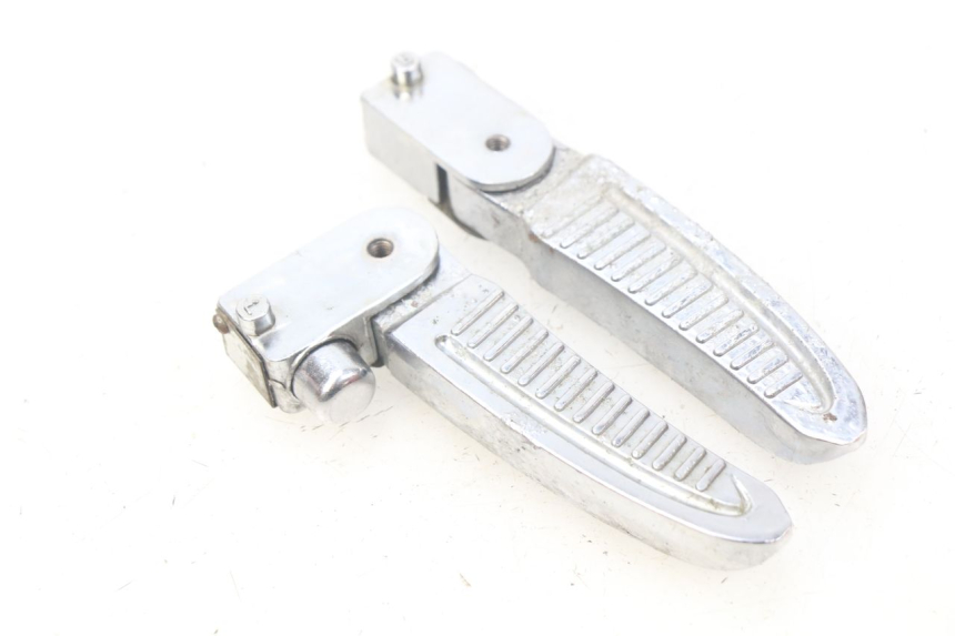 photo de PAR DE APOYAPIÉS TRASEROS EUROCKA GREEN 1 - Detalle de la pieza