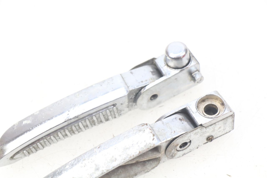 photo de PAR DE APOYAPIÉS TRASEROS EUROCKA GREEN 1 - Zoom estado de uso