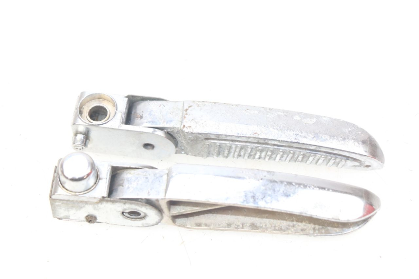 photo de PAR DE APOYAPIÉS TRASEROS EUROCKA GREEN 1 - Otra perspectiva