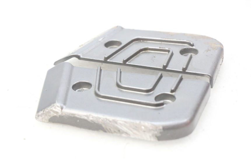 photo de PAR DE APOYAPIÉS TRASEROS TNT MOTOR GRIDO 2T 50 (2010 - 2019) - Zoom estado de uso