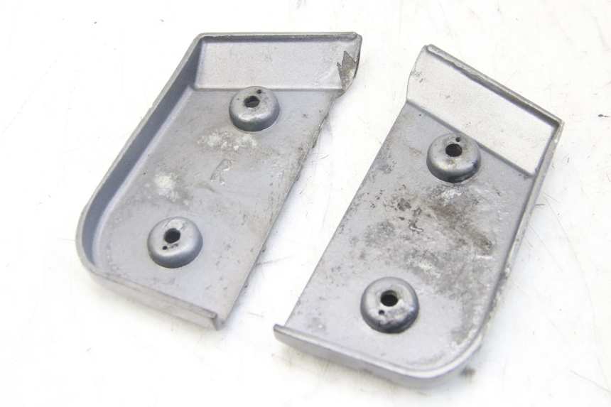 photo de PAR DE APOYAPIÉS TRASEROS TNT MOTOR GRIDO 2T 50 (2010 - 2019) - Detalle de la pieza