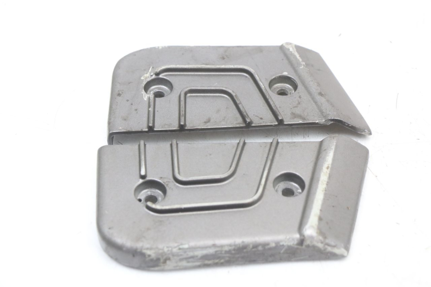 photo de PAR DE APOYAPIÉS TRASEROS TNT MOTOR GRIDO 2T 50 (2010 - 2019) - Zoom estado de uso