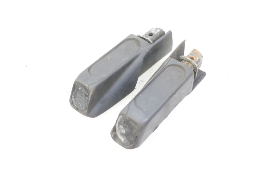 photo de PAR DE APOYAPIÉS TRASEROS HONDA FES S-WING SWING ABS 125 (2007 - 2015) - Zoom estado de uso