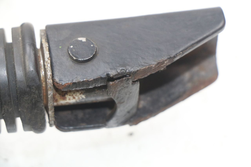 photo de PAR DE APOYAPIÉS TRASEROS KEEWAY HURRICANE 50 (2006 - 2019) - Detalle de la pieza