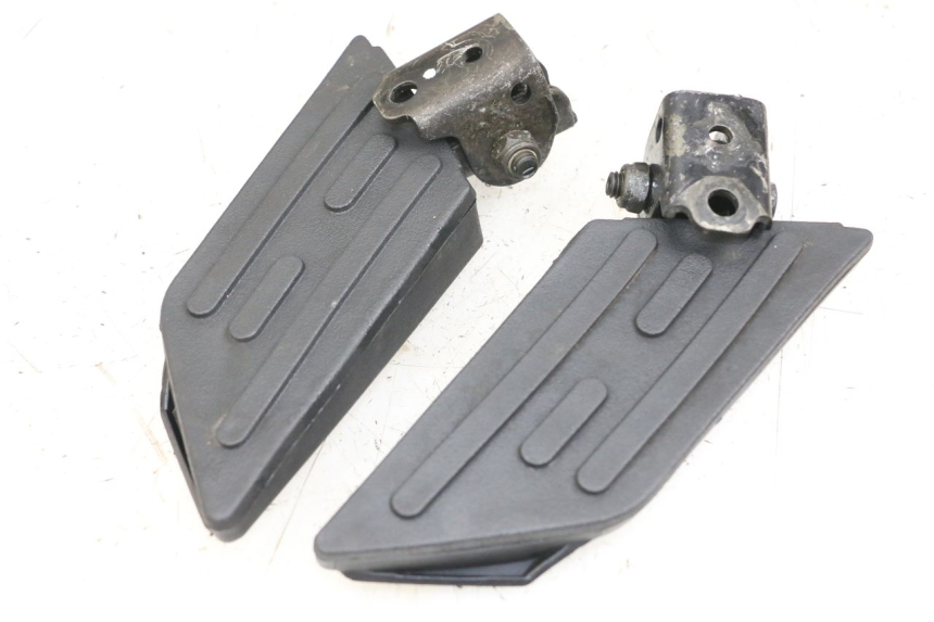 photo de PAR DE REPOSAPIÉS TRASEROS PEUGEOT KISBEE 4T 50 (2010 - 2017) - Vista principal