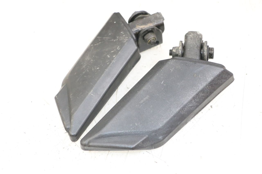 photo de PAR DE REPOSAPIÉS TRASEROS PEUGEOT KISBEE 4T 50 (2010 - 2017) - Otra perspectiva