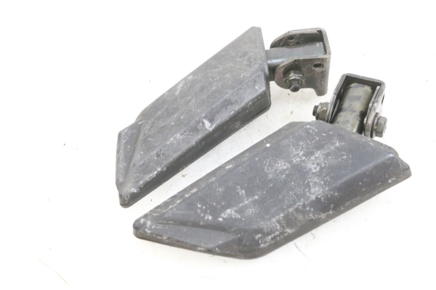 photo de PAR DE REPOSAPIÉS TRASEROS PEUGEOT KISBEE 4T 50 (2010 - 2017) - Primer plano técnico