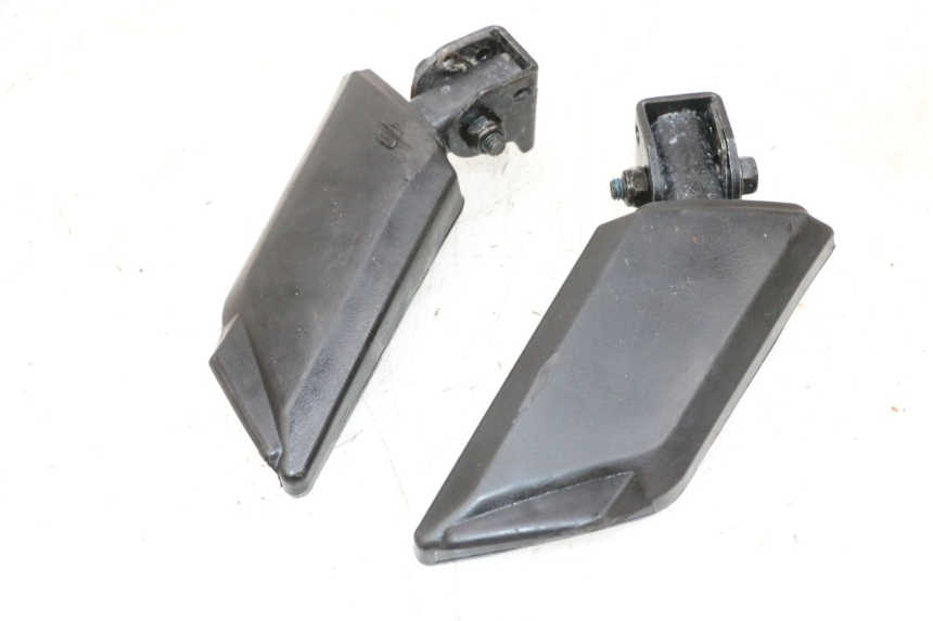 photo de PAR DE REPOSAPIÉS TRASEROS PEUGEOT KISBEE 4T 50 (2010 - 2017) - Vista general del producto