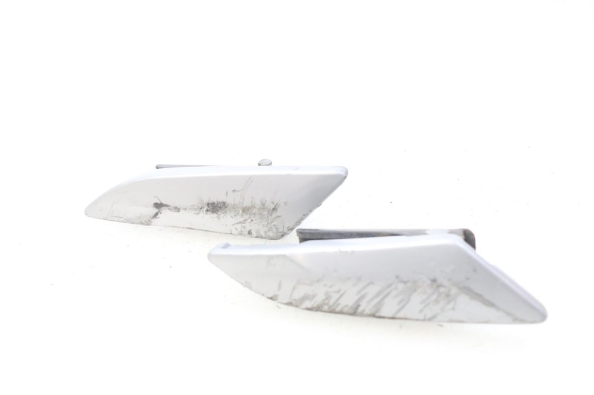 photo de PAR DE APOYAPIÉS TRASEROS PIAGGIO LIBERTY IGET 4T 50 (2015 - 2020) - Detalle de la pieza