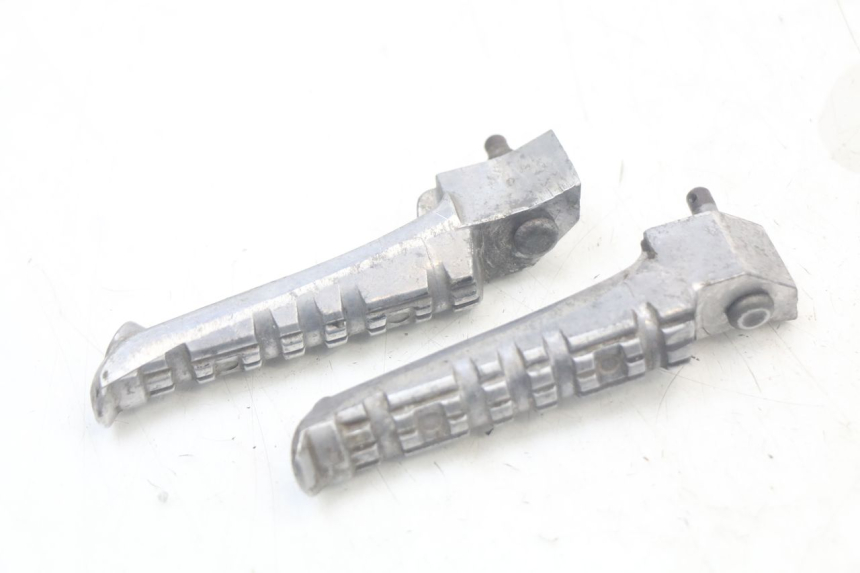 photo de PAR REPOSAPIES TRASERA MBK MACH G AC 50 (2002 - 2014) - Zoom estado de uso