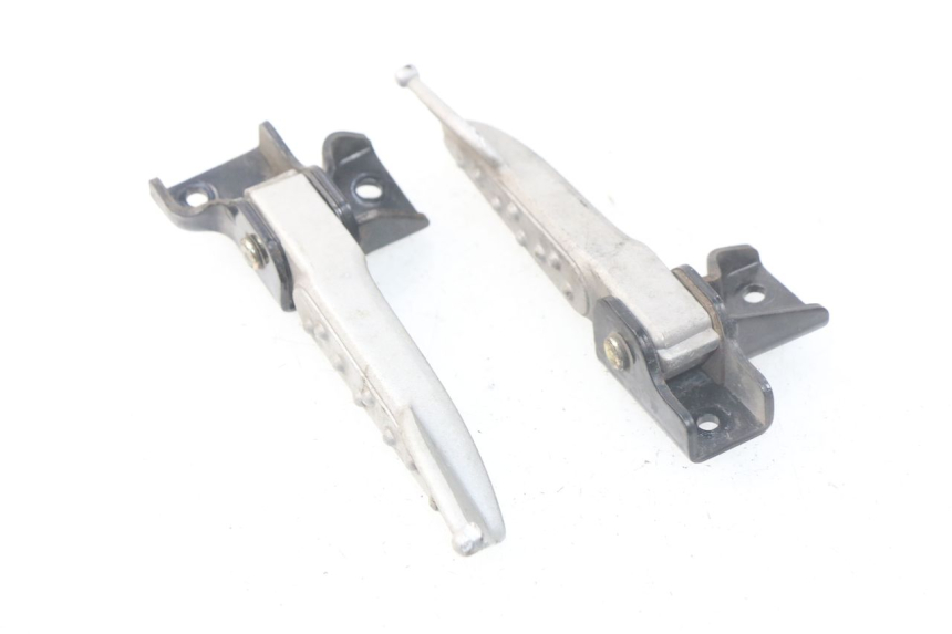 photo de PAR REPOSAPIES TRASERA SYM MIO 100 (2006 - 2017) - Zoom estado de uso