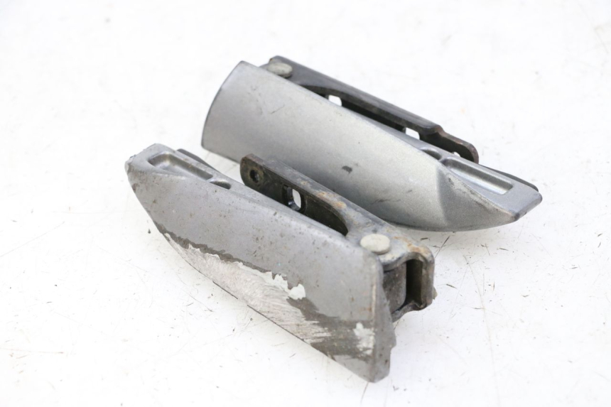 photo de PAR REPOSAPIES TRASERA PIAGGIO MP3 500 (2014 - 2017) - Otra perspectiva