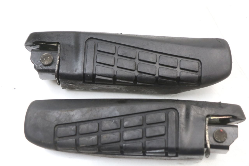 photo de PAR REPOSAPIES TRASERA MBK MW TRYPTIK 125 (2014 - 2016) - Zoom estado de uso