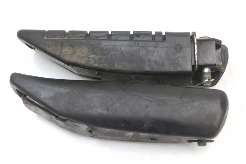 photo de PAR REPOSAPIES TRASERA MBK MW TRYPTIK 125 (2014 - 2016) - Vista general del producto