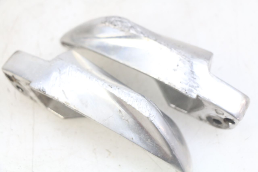 photo de PAR DE APOYAPIÉS TRASEROS HONDA NHX LEAD 110 (2008 - 2010) - Detalle de la pieza