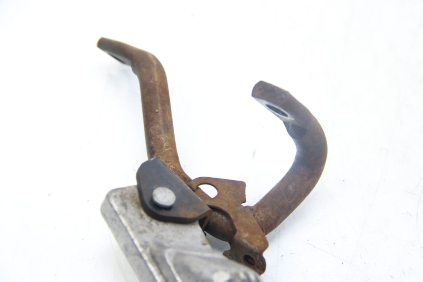 photo de PAR DE APOYAPIÉS TRASEROS SELECT UP OCTALIS 125 (2007 - 2012) - Zoom estado de uso