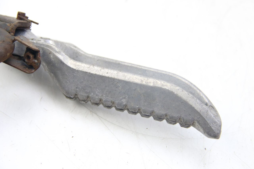 photo de PAR DE APOYAPIÉS TRASEROS SELECT UP OCTALIS 125 (2007 - 2012) - Otra perspectiva