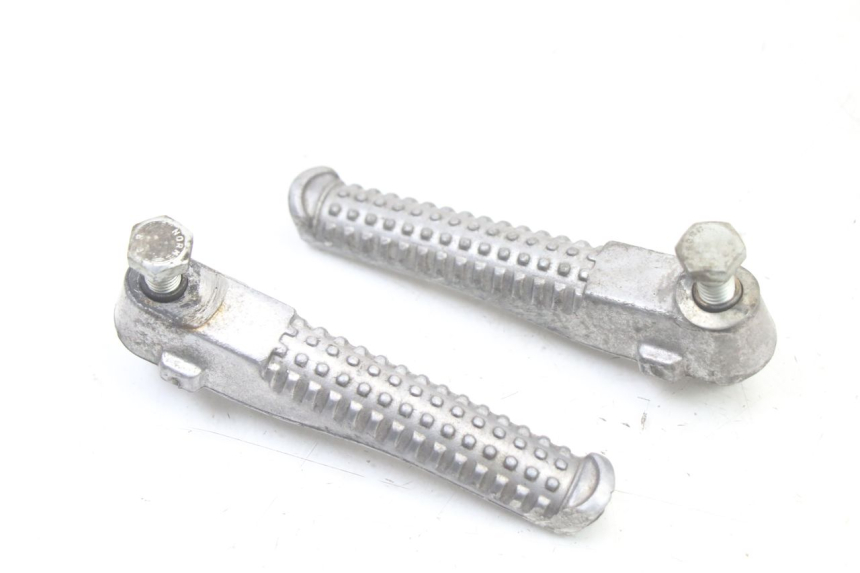 photo de PAR REPOSAPIES TRASERA PEUGEOT TREKKER TKR 50 (2005 - 2014) - Detalle de la pieza