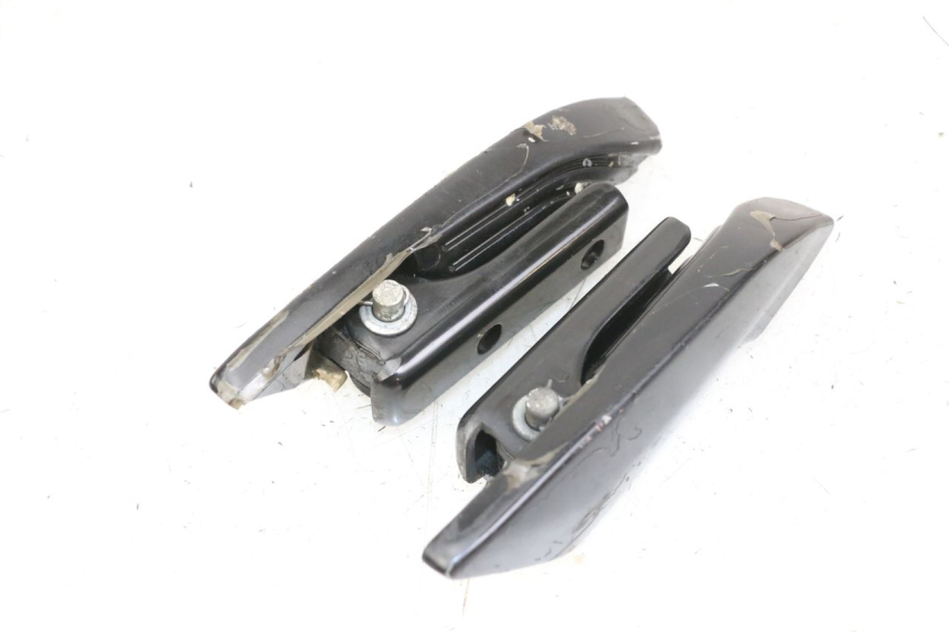 photo de PAR REPOSAPIES TRASERA PIAGGIO LIBERTY IGET 4T 50 (2021 - 2025) - Otra perspectiva