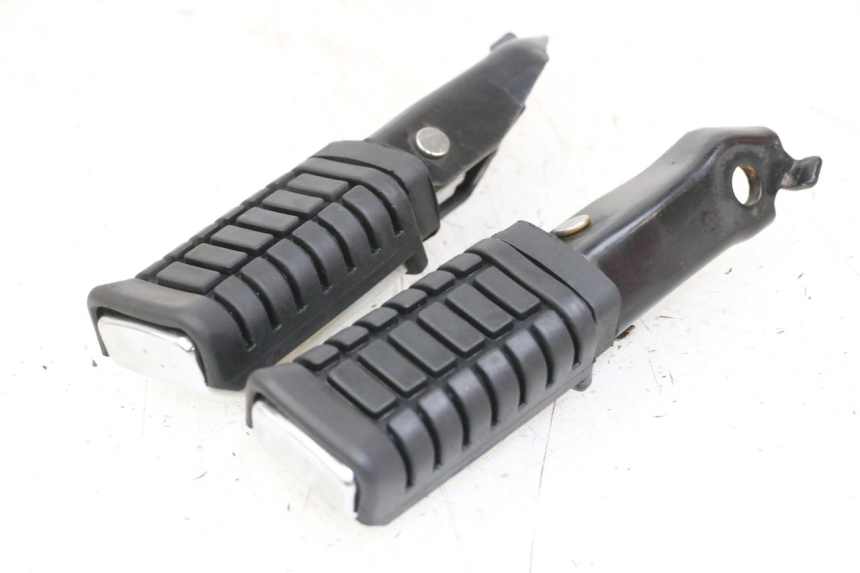 photo de PAR REPOSAPIES TRASERA REGAL RAPTOR RAXTER 2 125 (2007 - 2015) - Vista principal