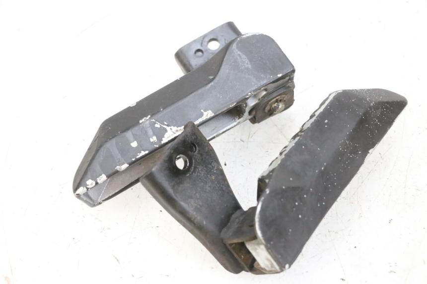 photo de PAR REPOSAPIES TRASERA DAELIM S1 125 (2007 - 2016) - Zoom estado de uso