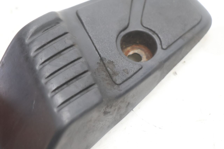 photo de PAR DE APOYAPIÉS TRASEROS HONDA SCV LEAD 100 (2003 - 2007) - Vista general del producto