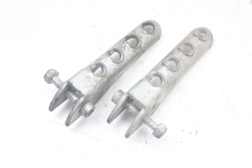 photo de PAR REPOSAPIES TRASERA SHERCO SM-R 50 (2013 - 2017) - Primer plano técnico