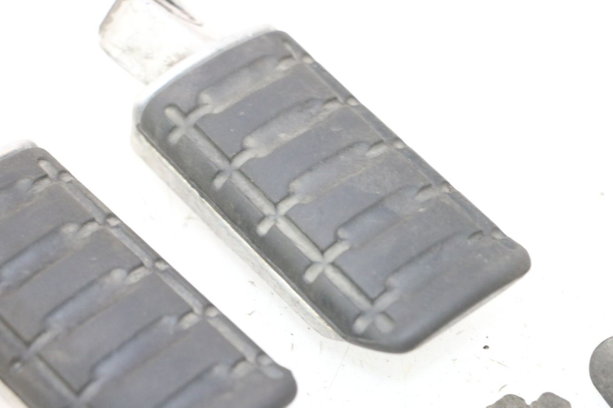 photo de PAR REPOSAPIES TRASERA HONDA ST PAN EUROPEAN 1100 (1990 - 2002) - Estado de la superficie y material