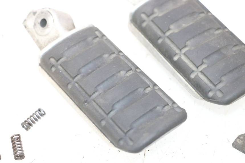 photo de PAR REPOSAPIES TRASERA HONDA ST PAN EUROPEAN 1100 (1990 - 2002) - Recambio usado revisado