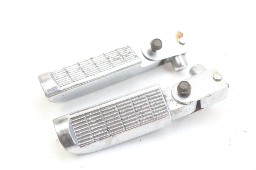 photo de PAR REPOSAPIES TRASERA RAZZO STEED 125 (2012 - 2018) - Vista principal