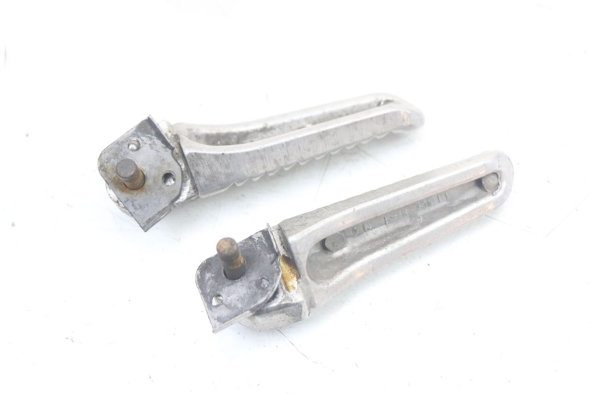 photo de PAR DE APOYAPIÉS TRASEROS SUZUKI SV S 650 (1999 - 2002) - Vista general del producto