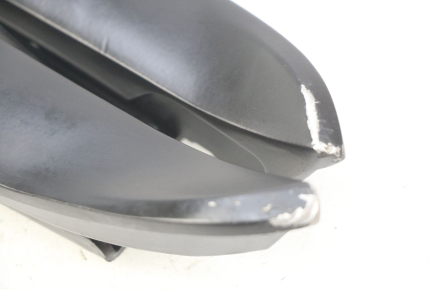 photo de PAR DE APOYAPIÉS TRASEROS APRILIA SXR 50 (2021 - 2023) - Otra perspectiva