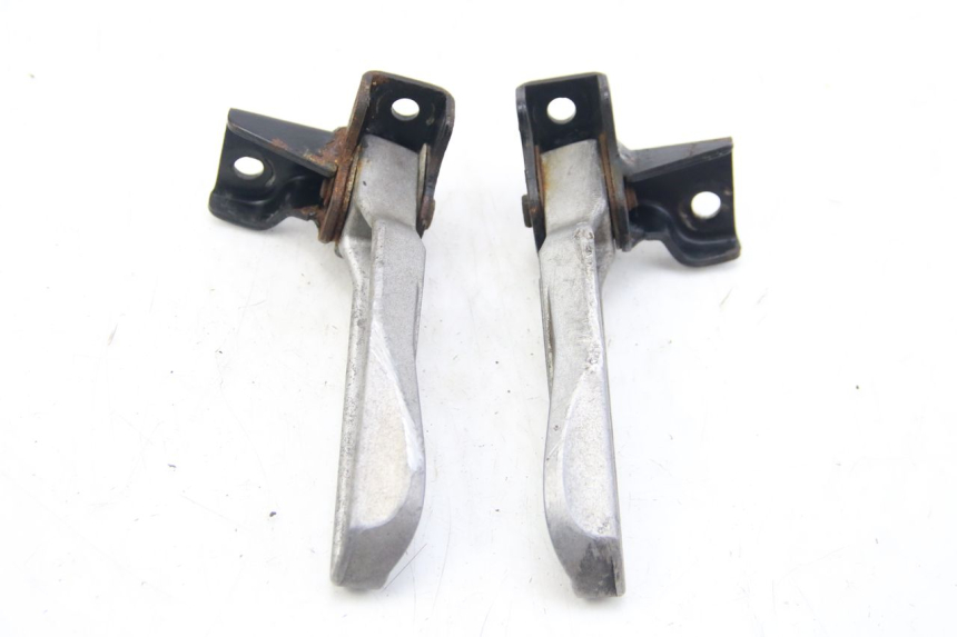 photo de PAR DE APOYAPIÉS TRASEROS PEUGEOT TWEET 4T 50 (2010 - 2014) - Otra perspectiva