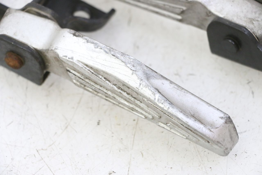 photo de PAR DE APOYAPIÉS TRASEROS PEUGEOT TWEET 4T 50 (2018 - 2022) - Vista general del producto