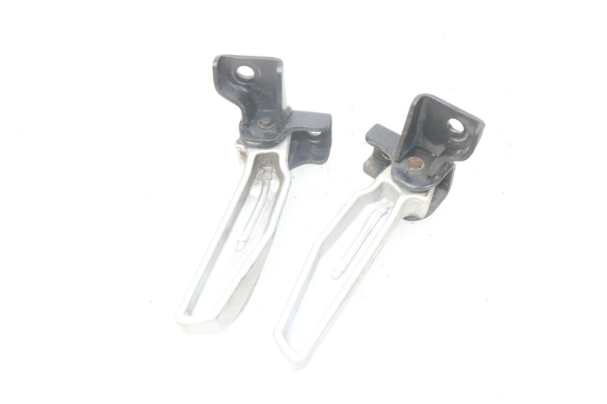 photo de PAR REPOSAPIES TRASERA PEUGEOT TWEET ACTIVE 4T 50 (2018 - 2022) - Otra perspectiva