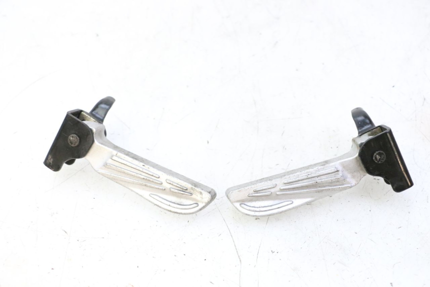 photo de PAR REPOSAPIES TRASERA PEUGEOT TWEET PRO CARGO 50 (2018 - 2022) - Vista principal