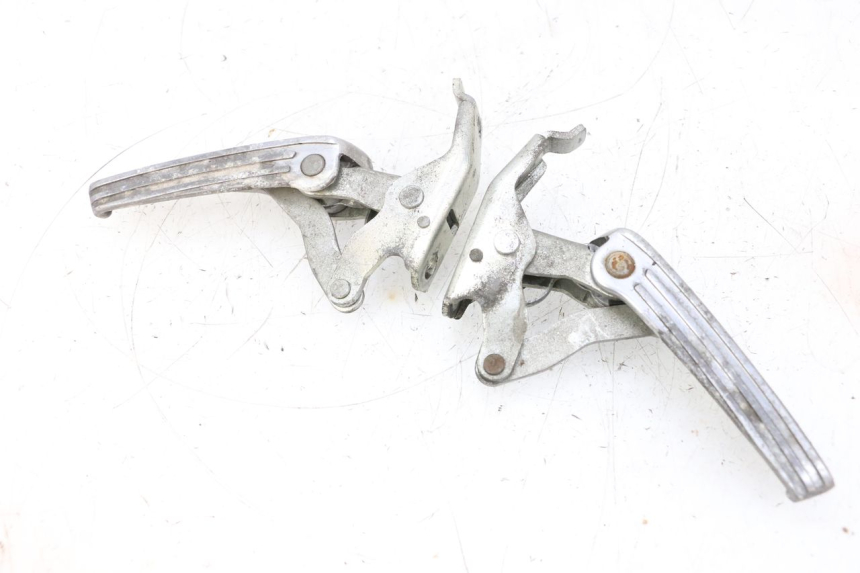 photo de PAR REPOSAPIES TRASERA PIAGGIO VESPA GTS SUPER IE 125 (2009 - 2016) - Vista principal