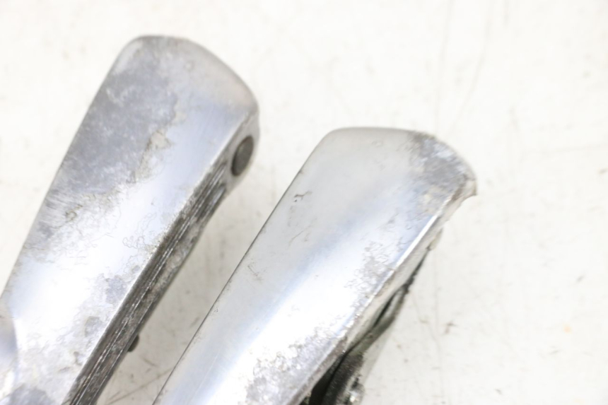 photo de PAR REPOSAPIES TRASERA PIAGGIO VESPA GTS SUPER IE 125 (2009 - 2016) - Vista general del producto