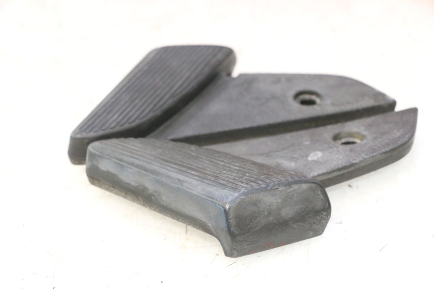 photo de PAR DE APOYAPIÉS TRASEROS PIAGGIO VESPA S 2T 50 (2007 - 2014) - Vista general del producto