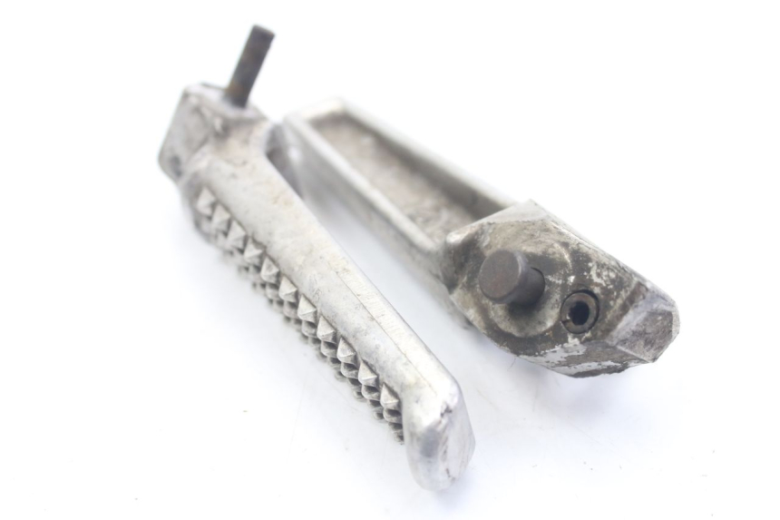 photo de PAR DE REPOSAPIÉS TRASEROS HONDA VFR FI RC46 800 (1998 - 2001) - Zoom estado de uso