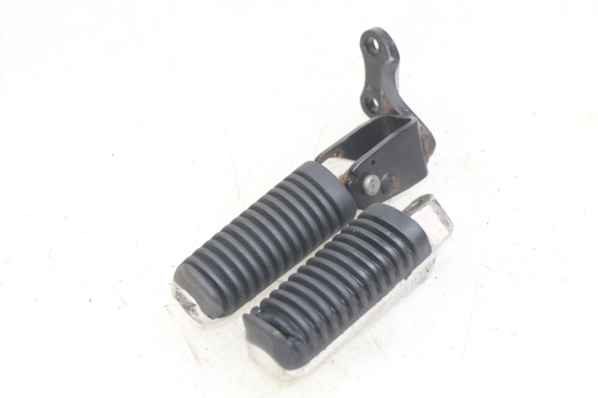 photo de PAR DE APOYAPIÉS TRASEROS YAMAHA X-MAX XMAX 250 (2006 - 2009) - Vista principal