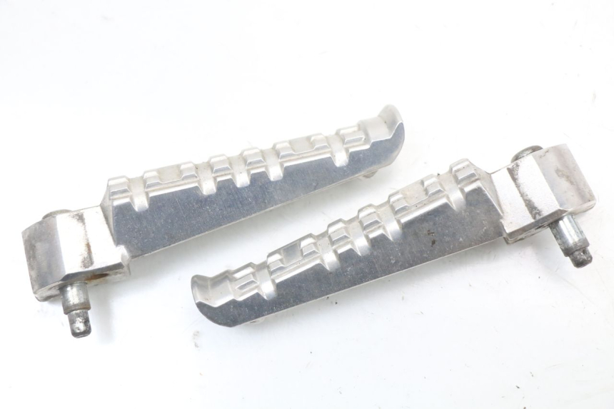 photo de PAR DE APOYAPIÉS TRASEROS YAMAHA X-MAX XMAX 125 (2010 - 2013) - Vista principal