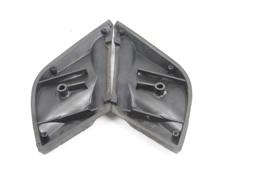 photo de PAR DE REPOSAPIÉS TRASEROS PIAGGIO X9 EVOLUTION 125 (2003 - 2007) - Otra perspectiva