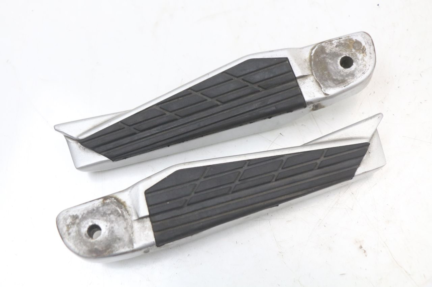 photo de PAR REPOSAPIES TRASERA KYMCO XCITING 250 (2006 - 2009) - Otra perspectiva