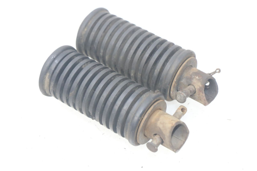 photo de PAR DE APOYAPIÉS TRASEROS SUZUKI XF FREEWIND 650 (1997 - 2003) - Vista principal