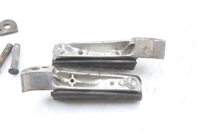 photo de PAR REPOSAPIES TRASERA YAMAHA XJ600 XJ DIVERSION 600 (1992 - 1997) - Otra perspectiva